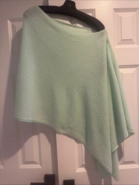 Minnie Rose Pastel Mint Cashmere Ruana  NWT